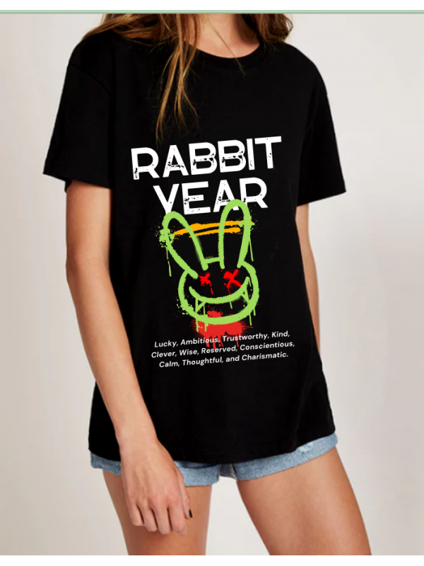 Rabbit Year Baskılı Kadin Tişört Siyah…