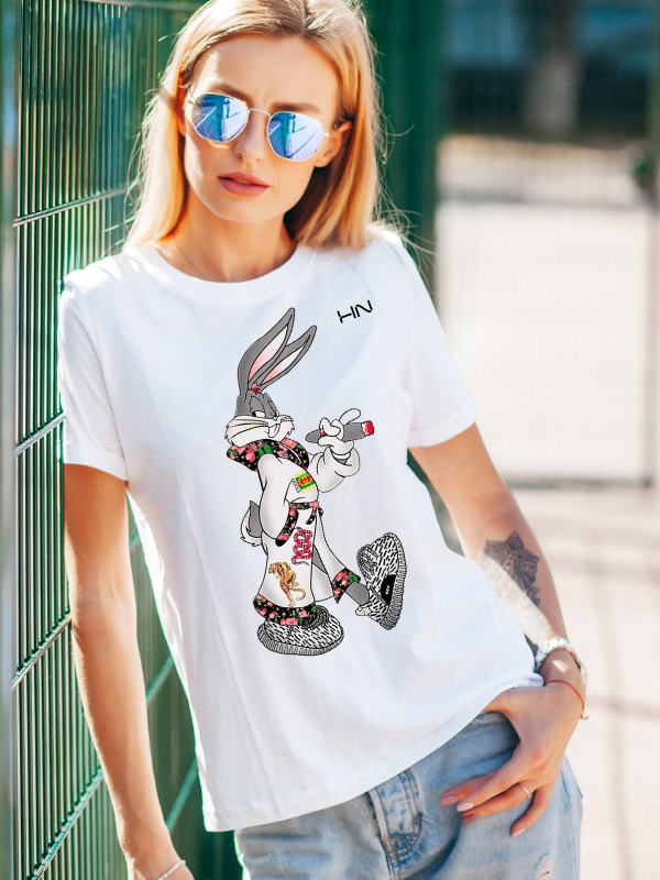 Bugs Bunny Baskılı Kadın Tişört Beyaz…