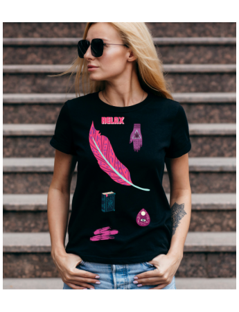 Pembe Detay Baskı Kadın Tshirt - Siyah